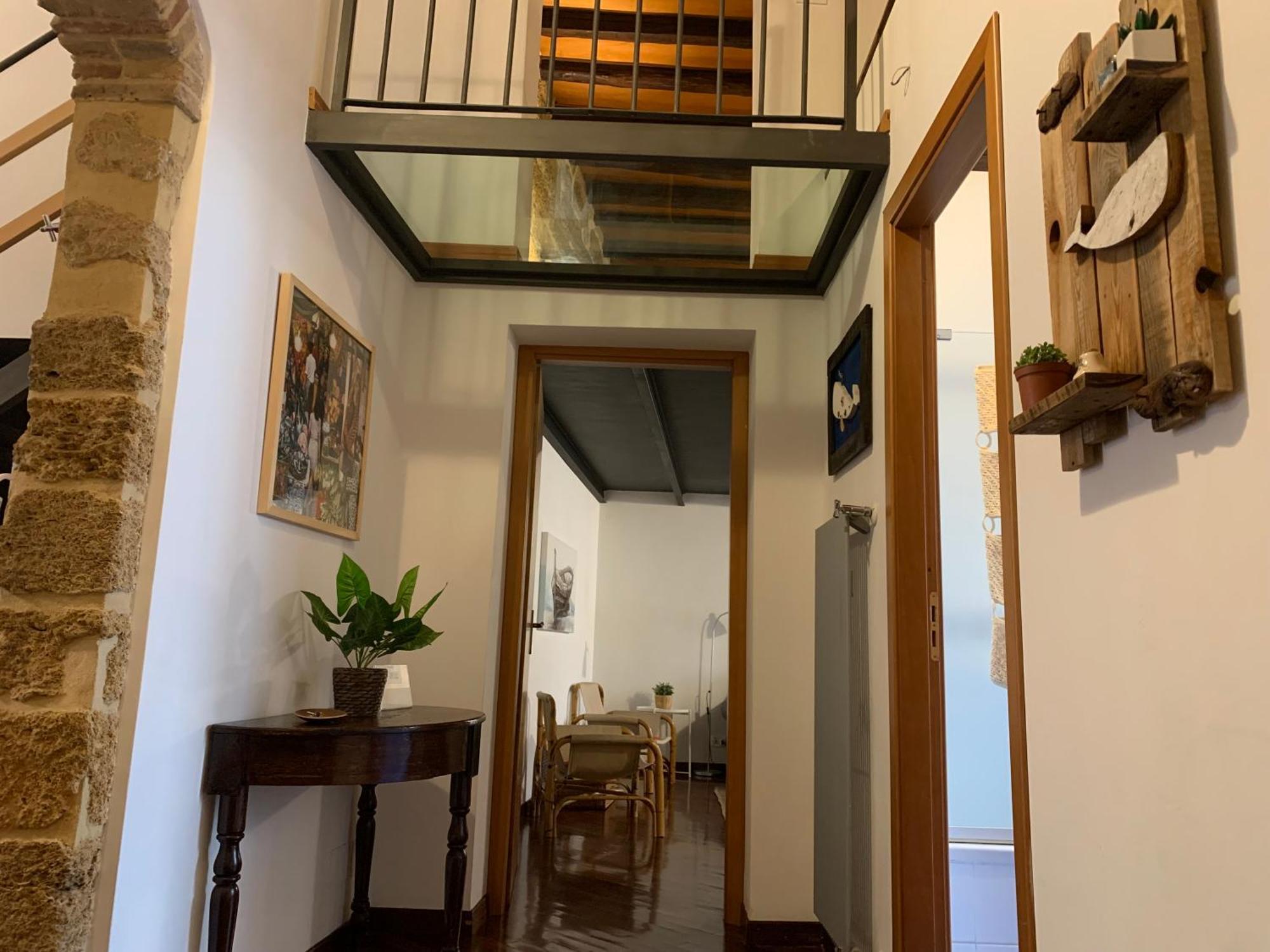 Casa Tea: Nel Cuore Del Centro Storico 巴勒莫 外观 照片