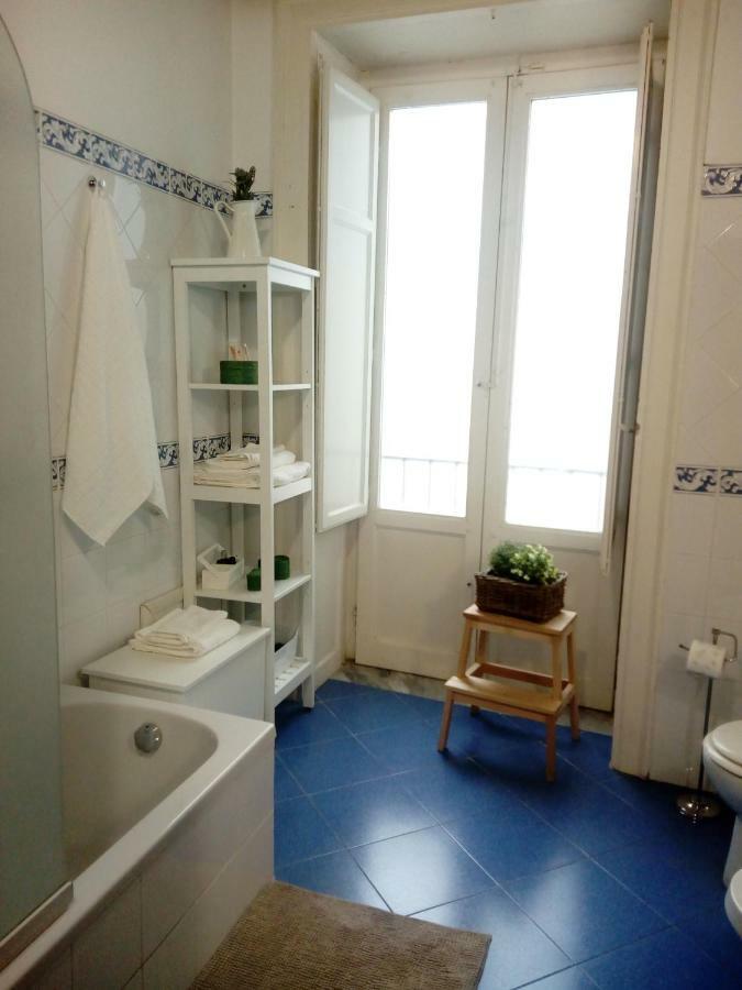 Casa Tea: Nel Cuore Del Centro Storico 巴勒莫 外观 照片