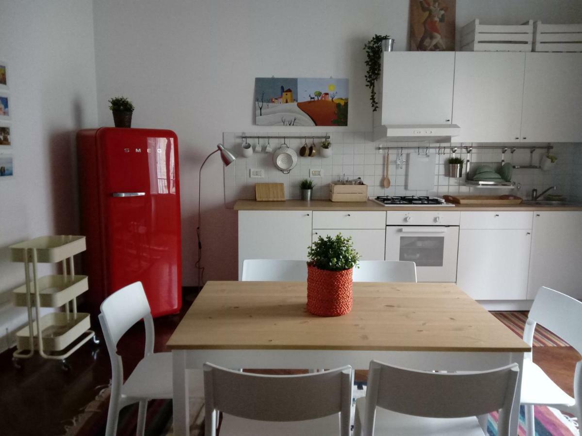 Casa Tea: Nel Cuore Del Centro Storico 巴勒莫 外观 照片